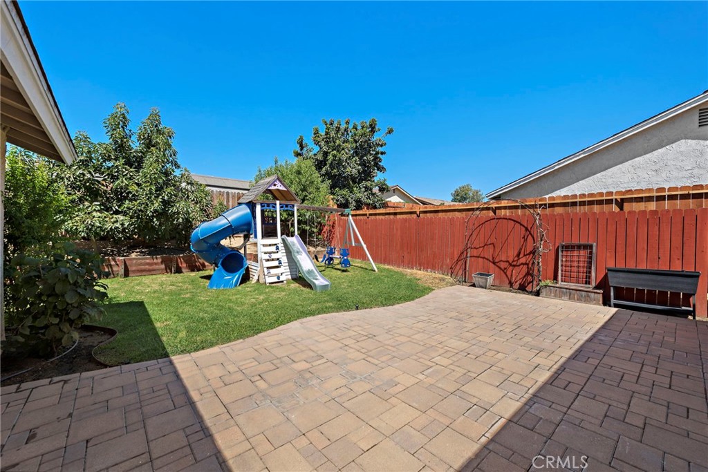 2834 S Augusta Avenue