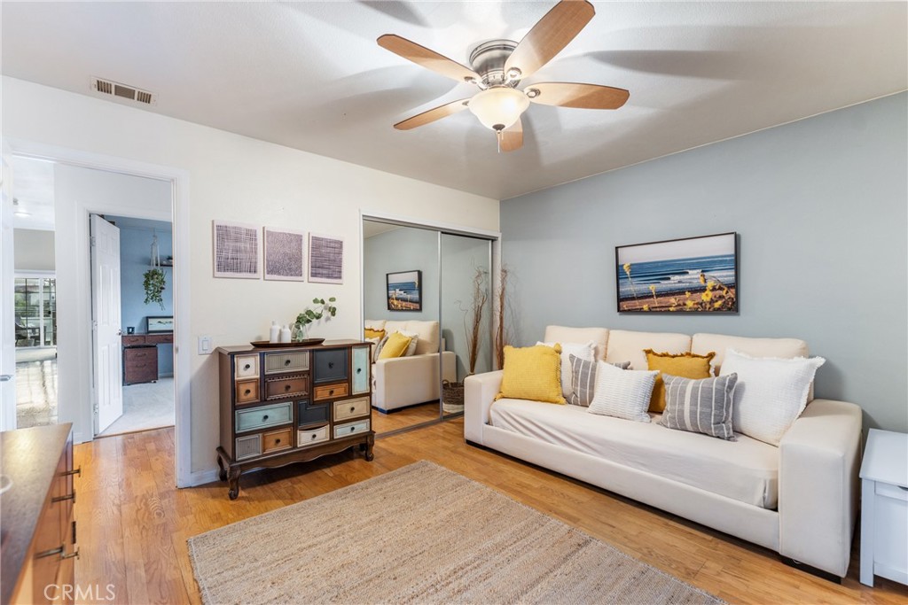 4 West Avenida Junipero