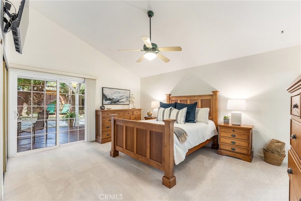 4 West Avenida Junipero