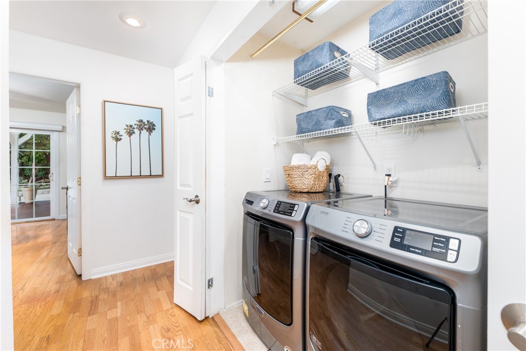 4 West Avenida Junipero