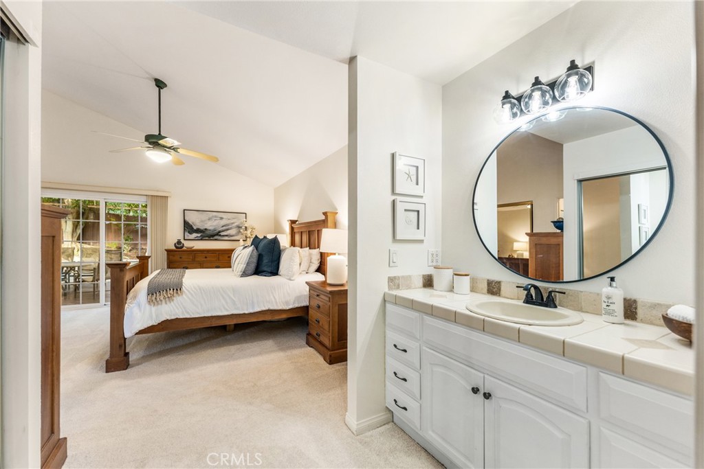 4 West Avenida Junipero