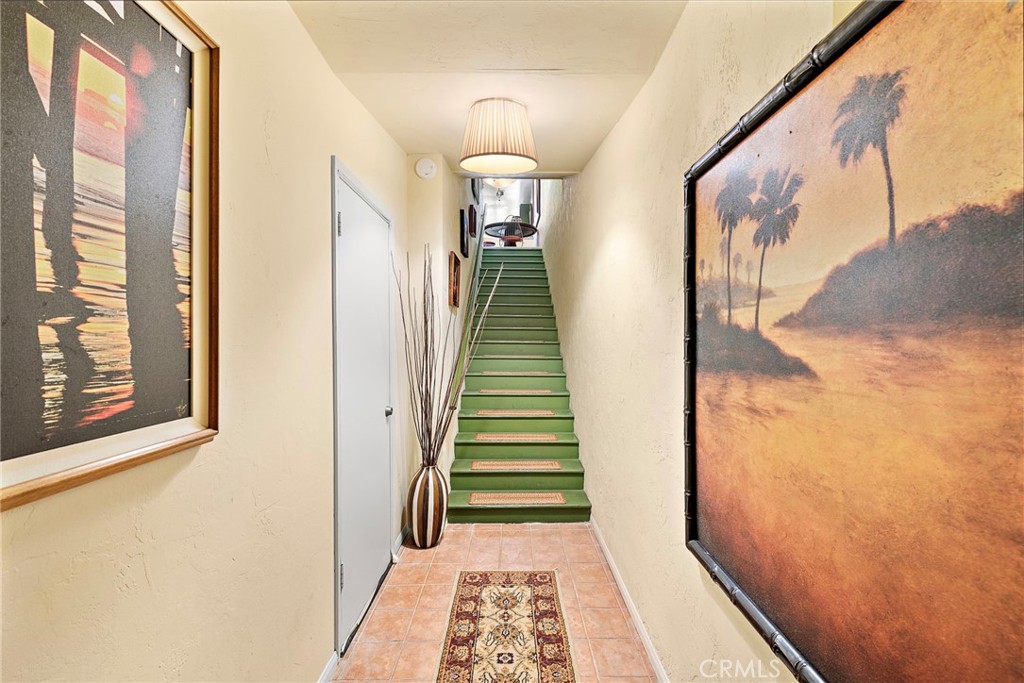 1604 N El Camino Real