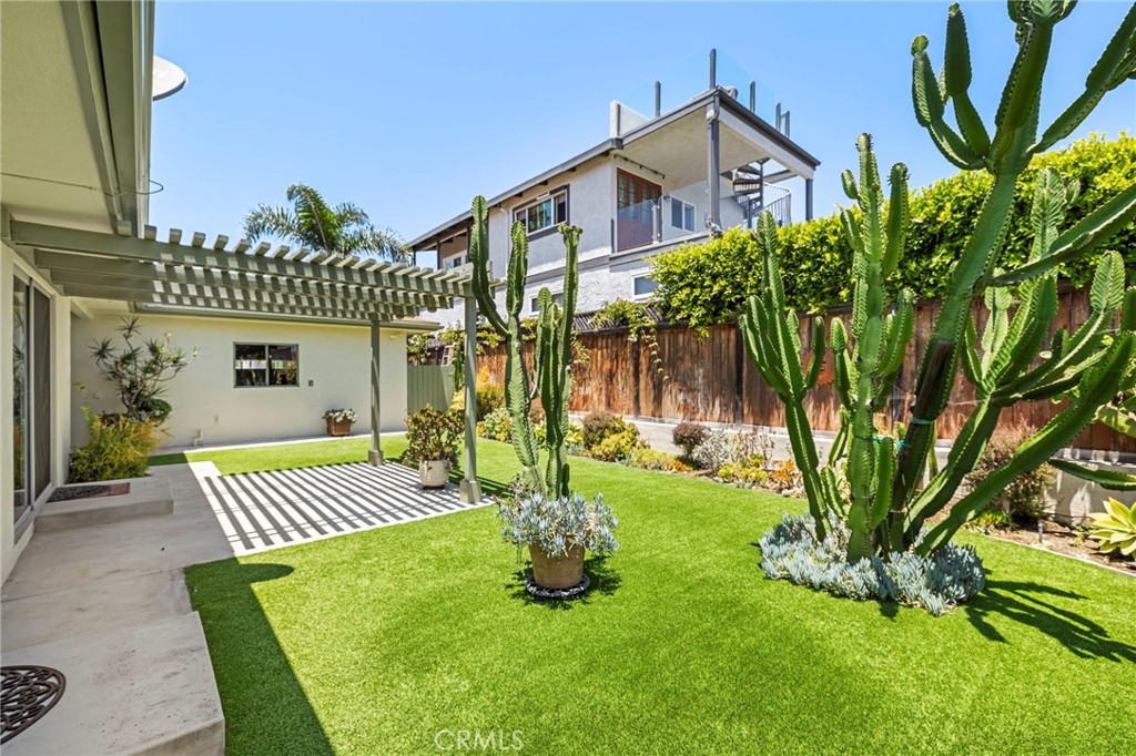 229 W Avenida Cordoba