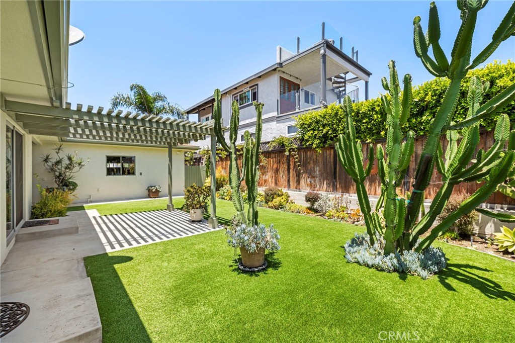 229 W Avenida Cordoba