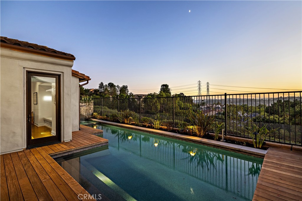 5 Stockmen Rd