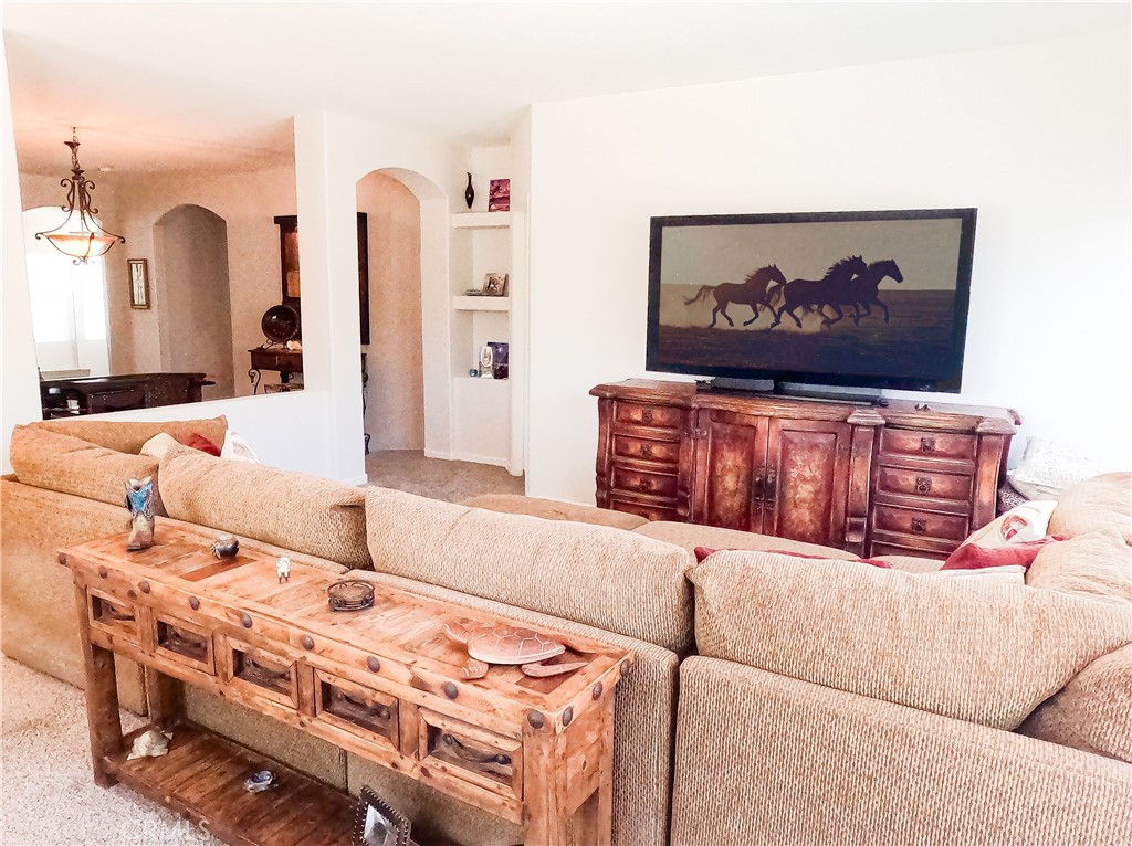 41001 Crazy Horse Canyon Road