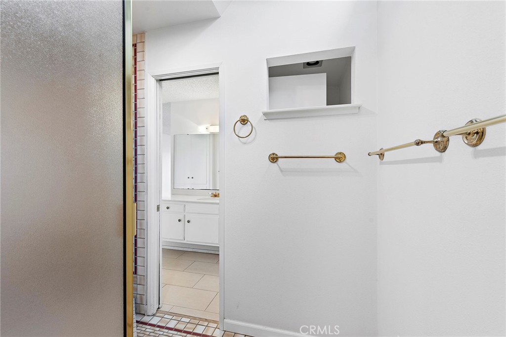 3808 Vista Campana S 52