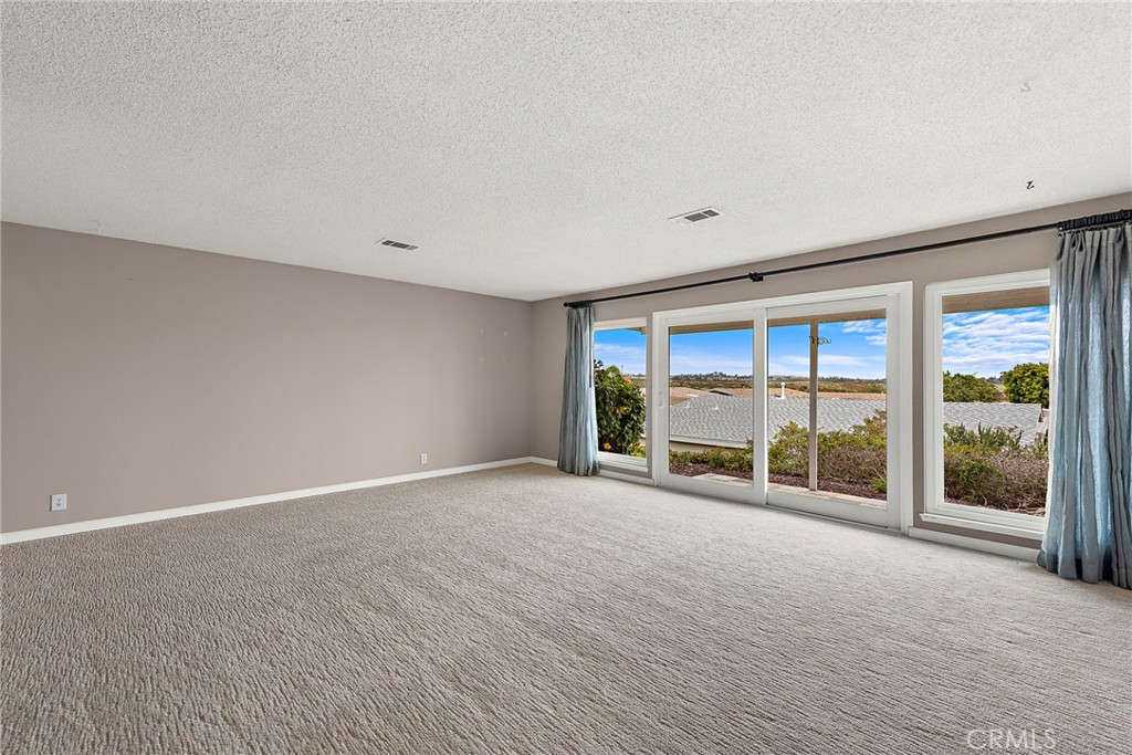 3808 Vista Campana S 52