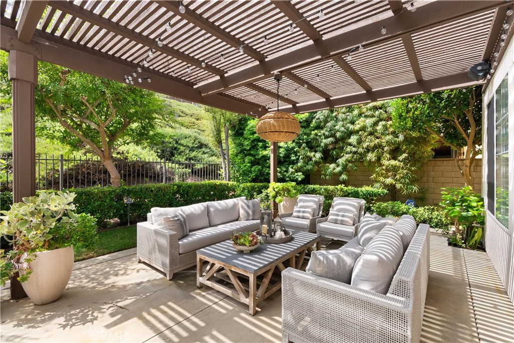 28411 Via Del Sereno