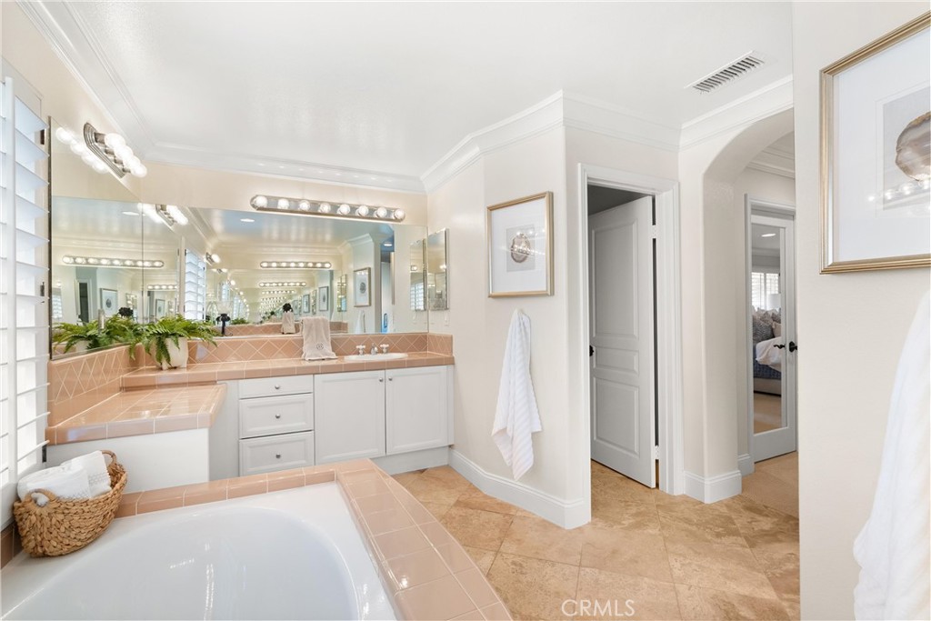 28411 Via Del Sereno