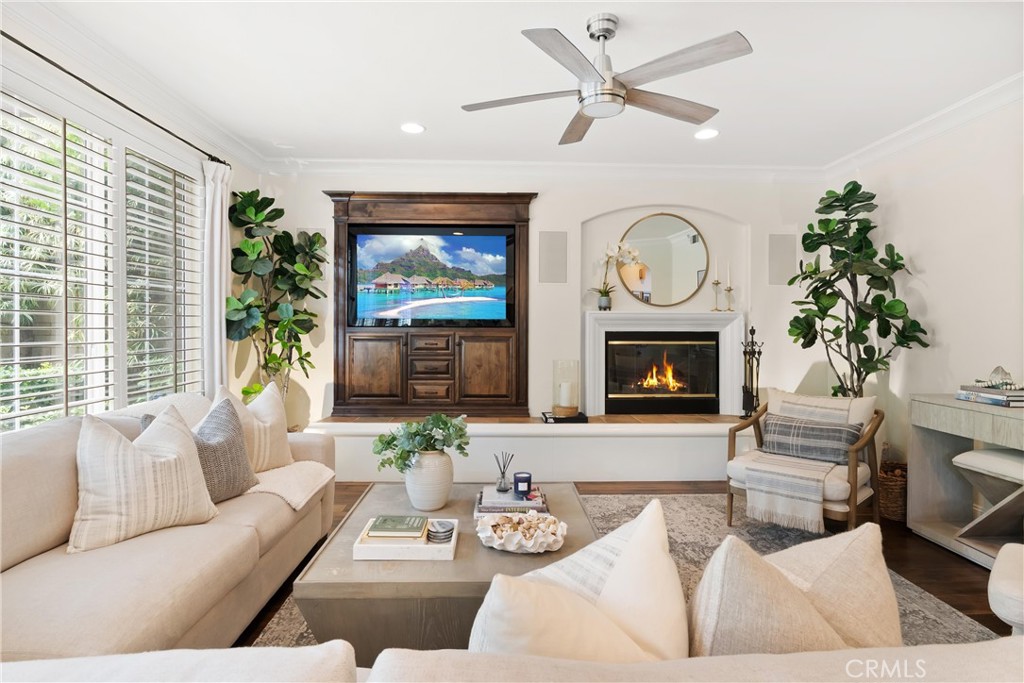 28411 Via Del Sereno