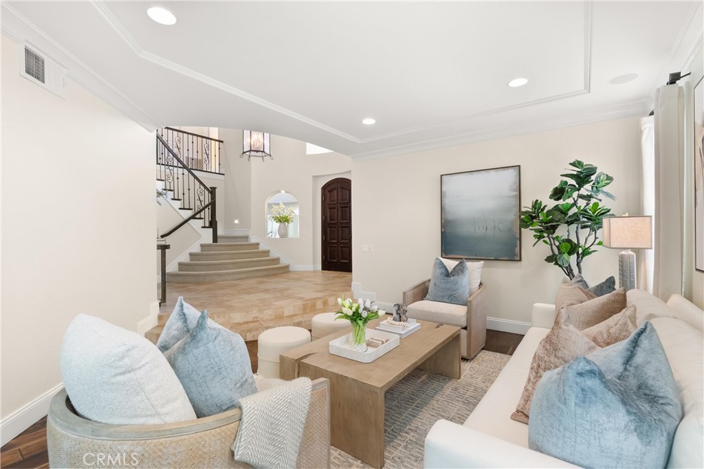 28411 Via Del Sereno