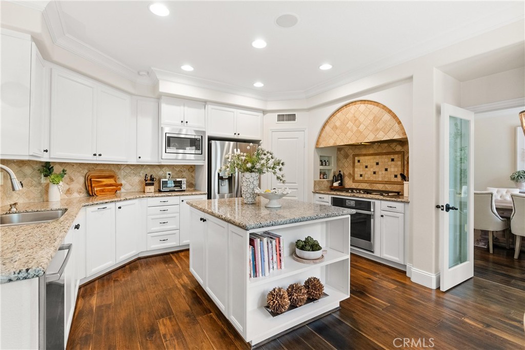 28411 Via Del Sereno