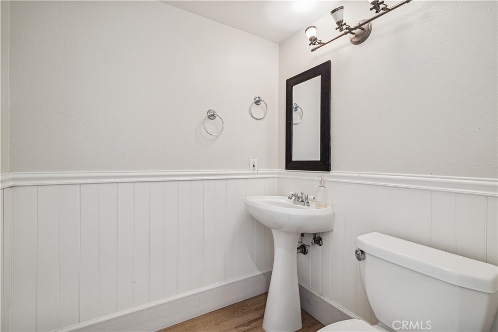 27446 Jasmine Avenue