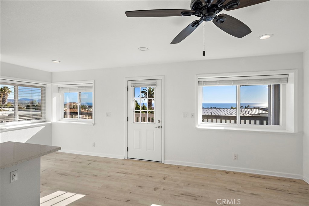 33771 Copper Lantern B