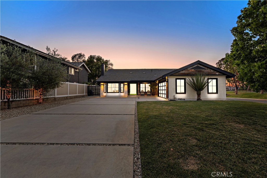 29091 Country Hills