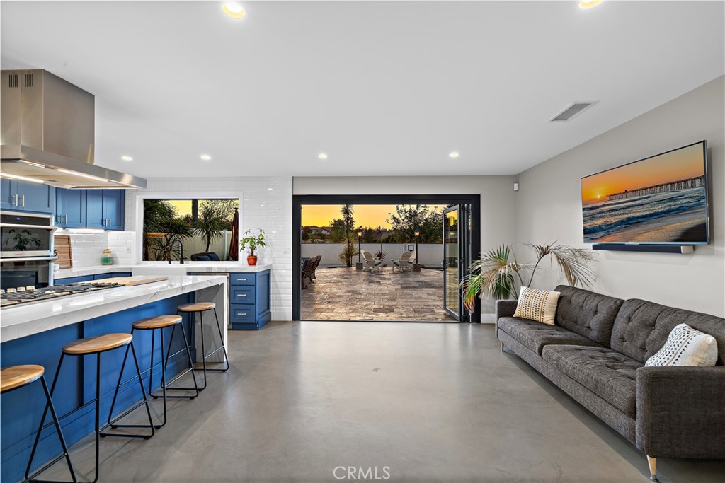 29091 Country Hills