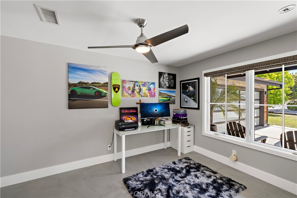 29091 Country Hills