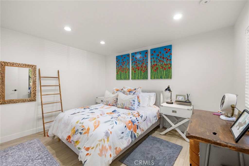 28142 Mariposa