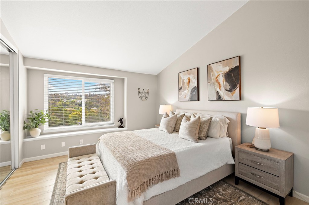 30902 Clubhouse 24E