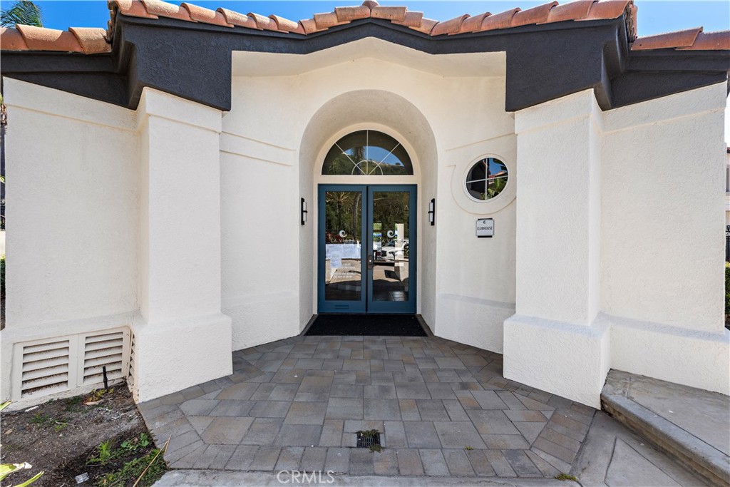 30902 Clubhouse 24E