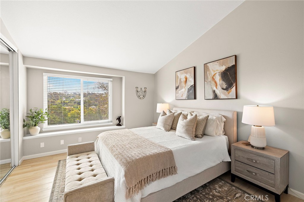 30902 Clubhouse 24E