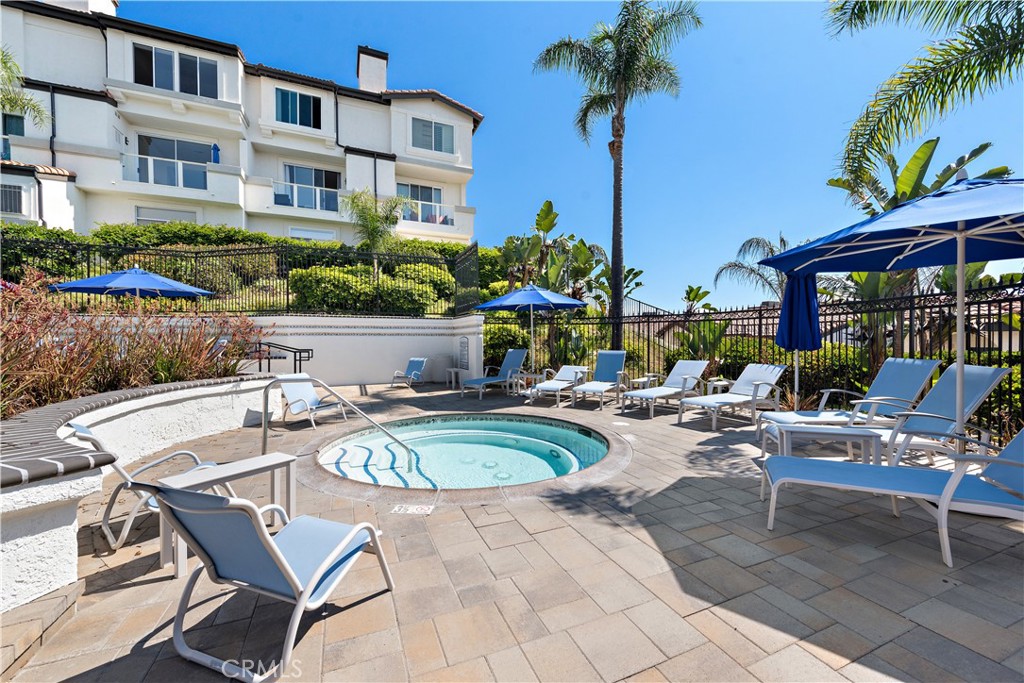 30902 Clubhouse 24E