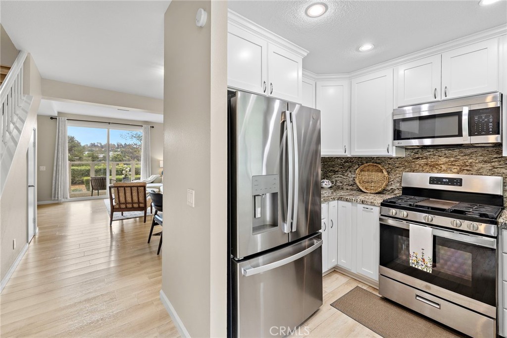 30902 Clubhouse 24E