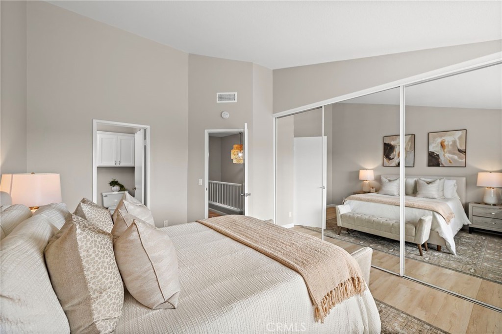 30902 Clubhouse 24E