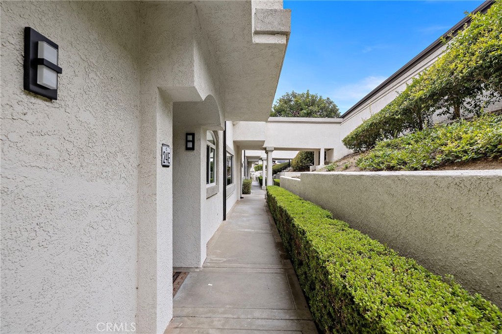 30902 Clubhouse 24E