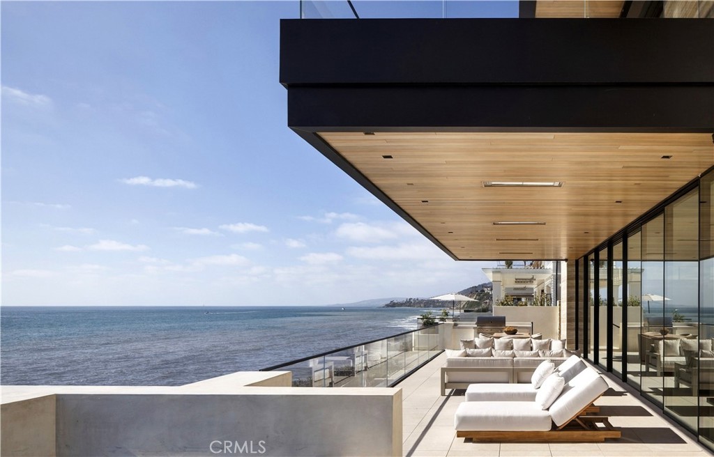 1 Strand Beach Dr
