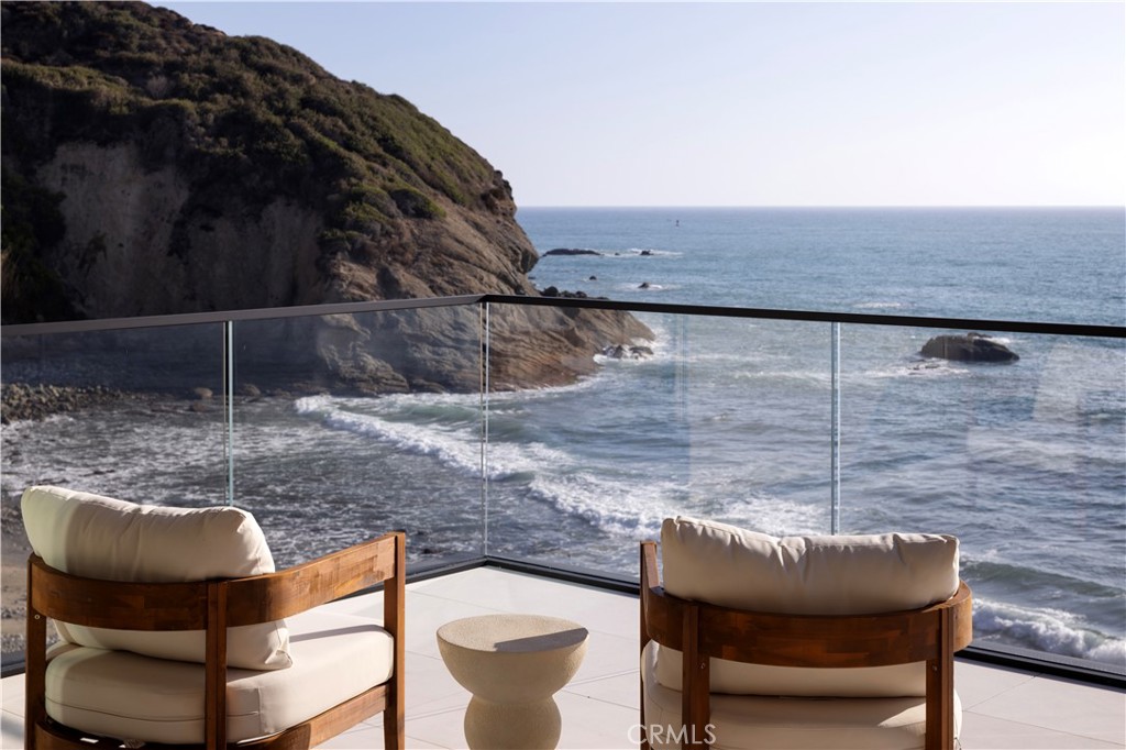 1 Strand Beach Dr