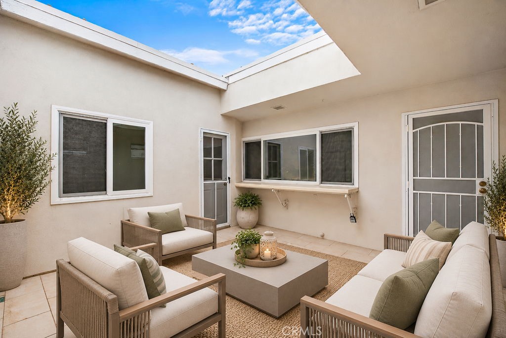 3808 Vista Campana S 52