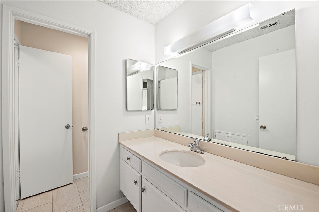 3808 Vista Campana S 52