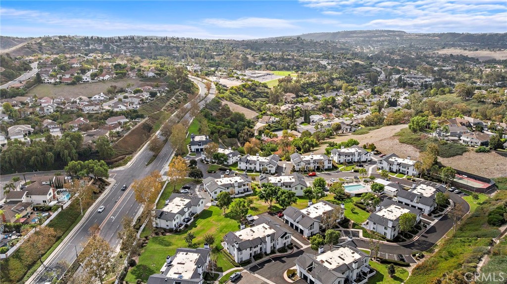 25616 Paseo La Cresta