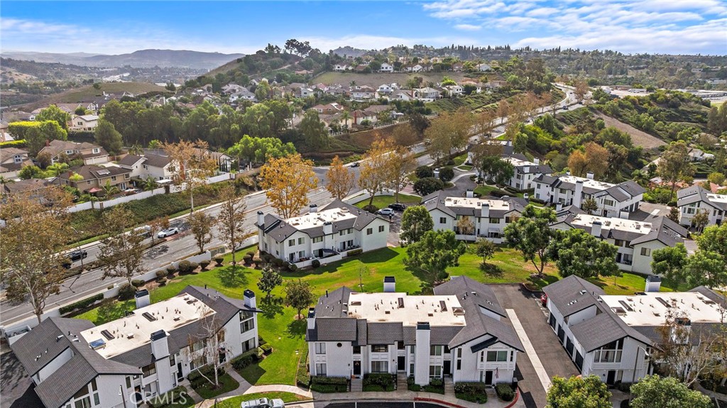 25616 Paseo La Cresta