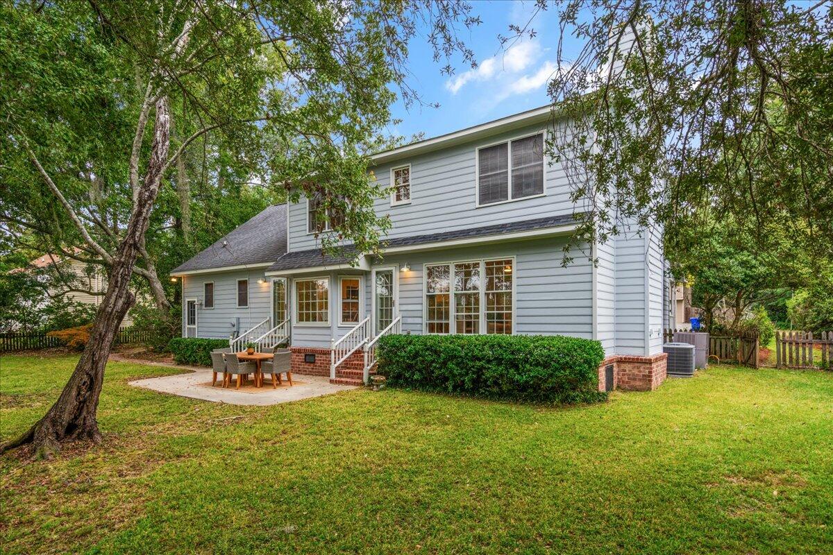 2192 Forest Lakes Boulevard