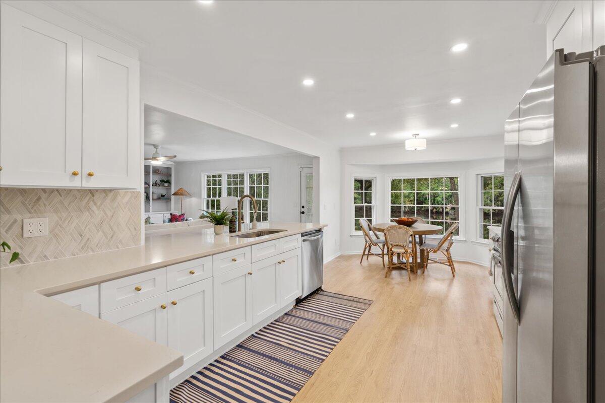 2192 Forest Lakes Boulevard