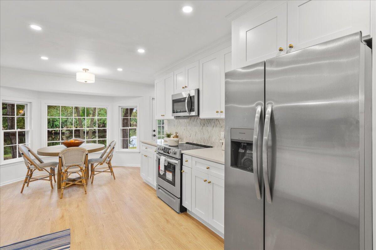 2192 Forest Lakes Boulevard