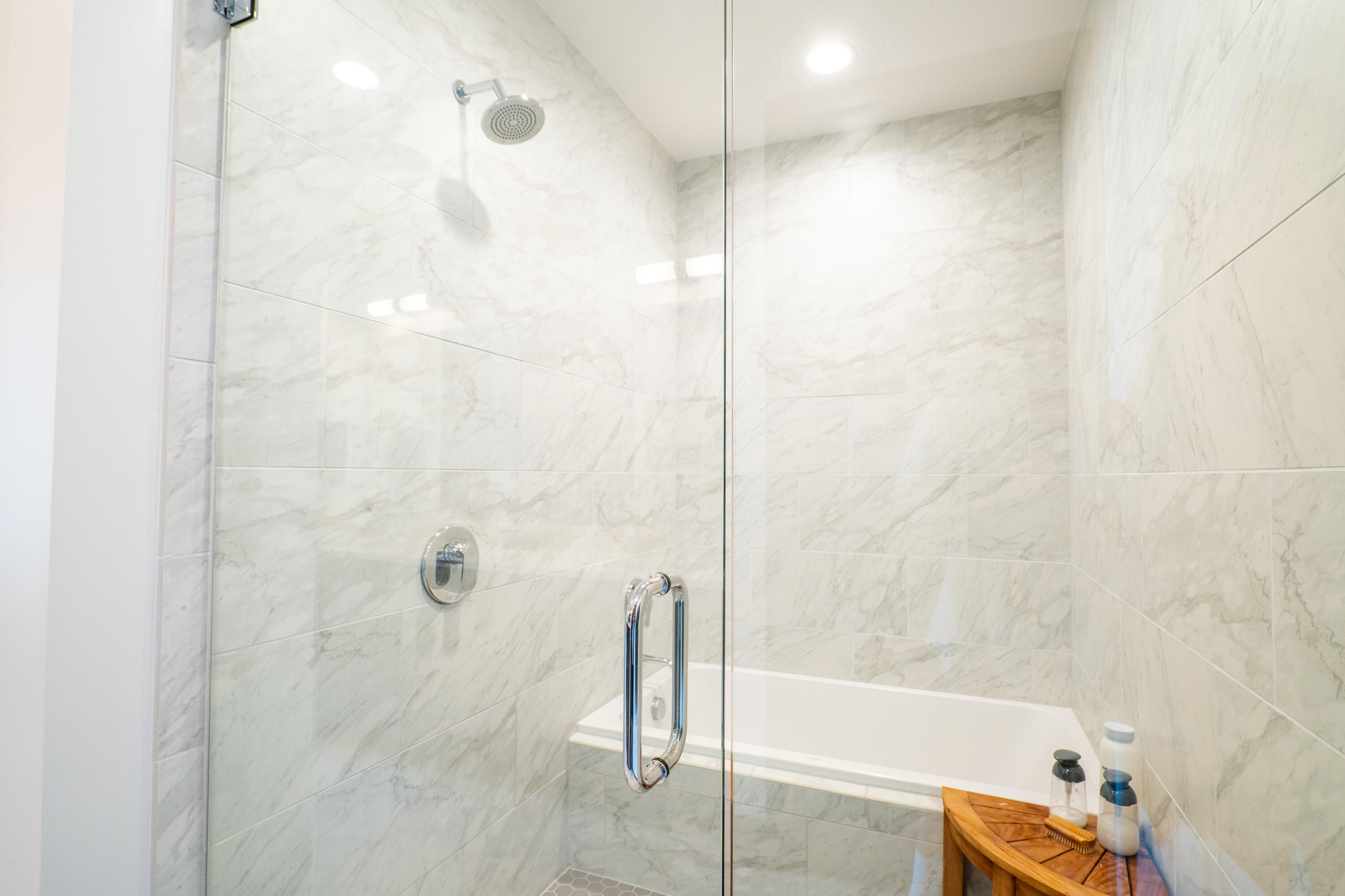 5 Gadsdenboro Street # 409