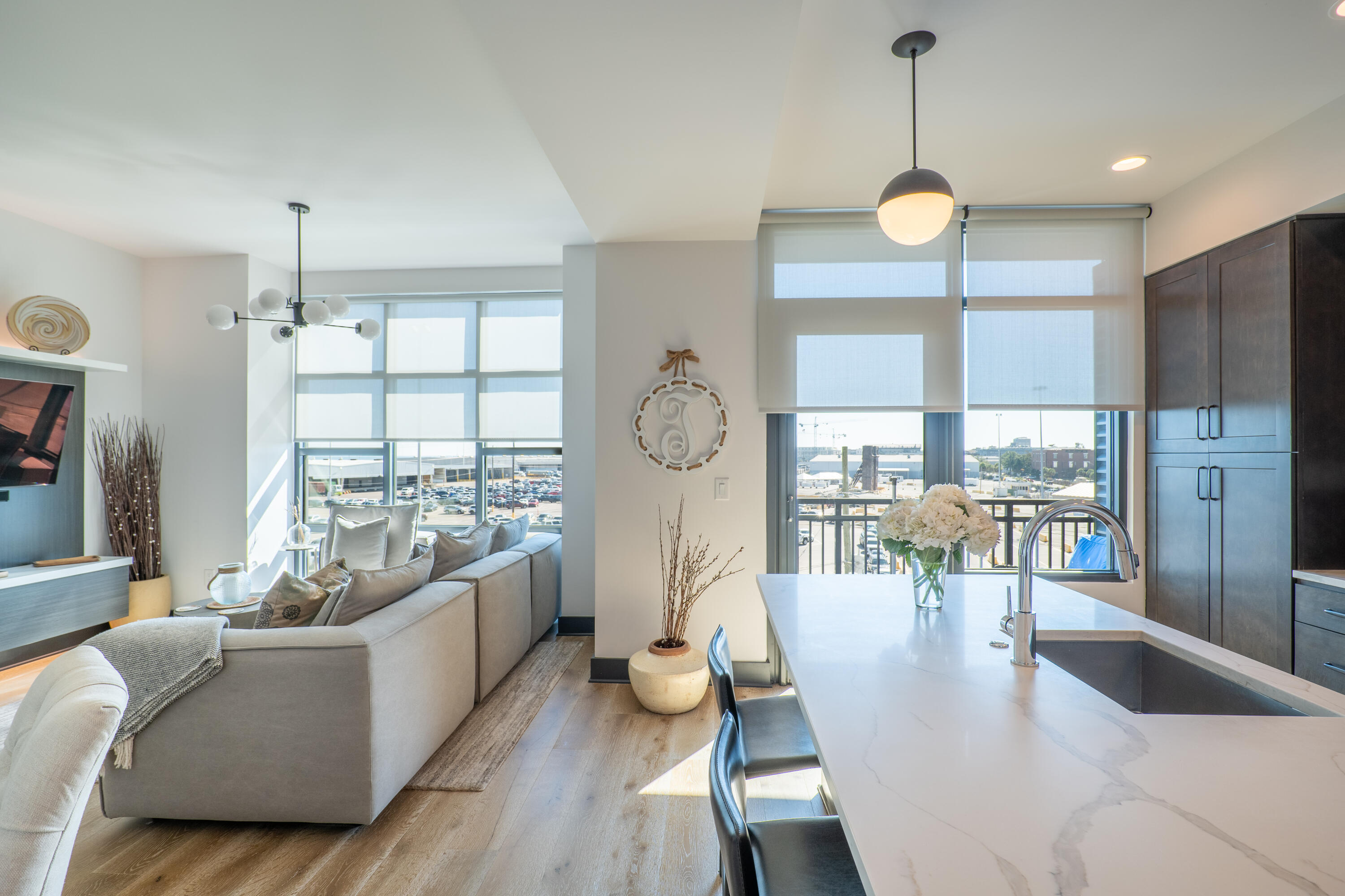 5 Gadsdenboro Street # 409