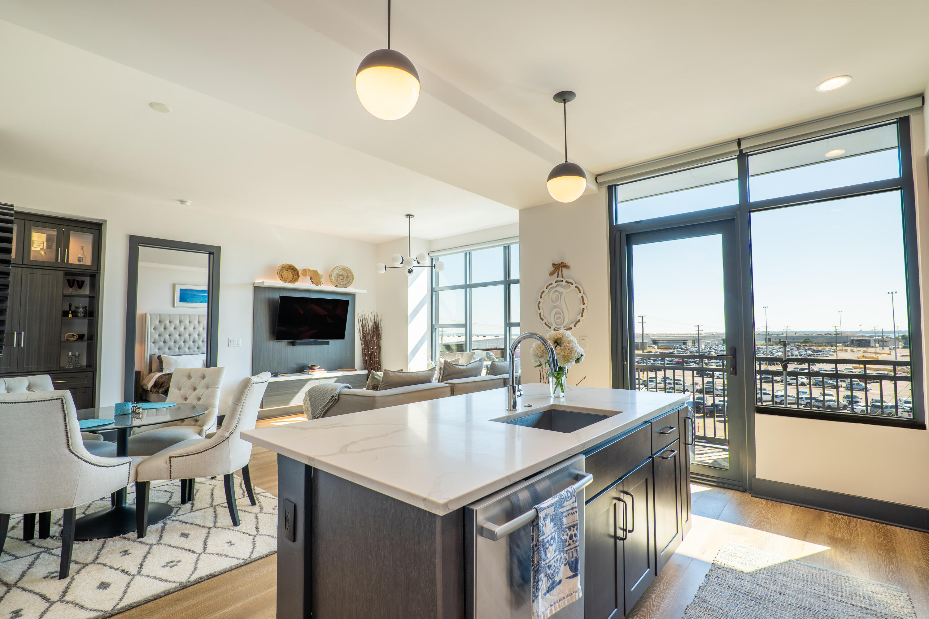 5 Gadsdenboro Street # 409