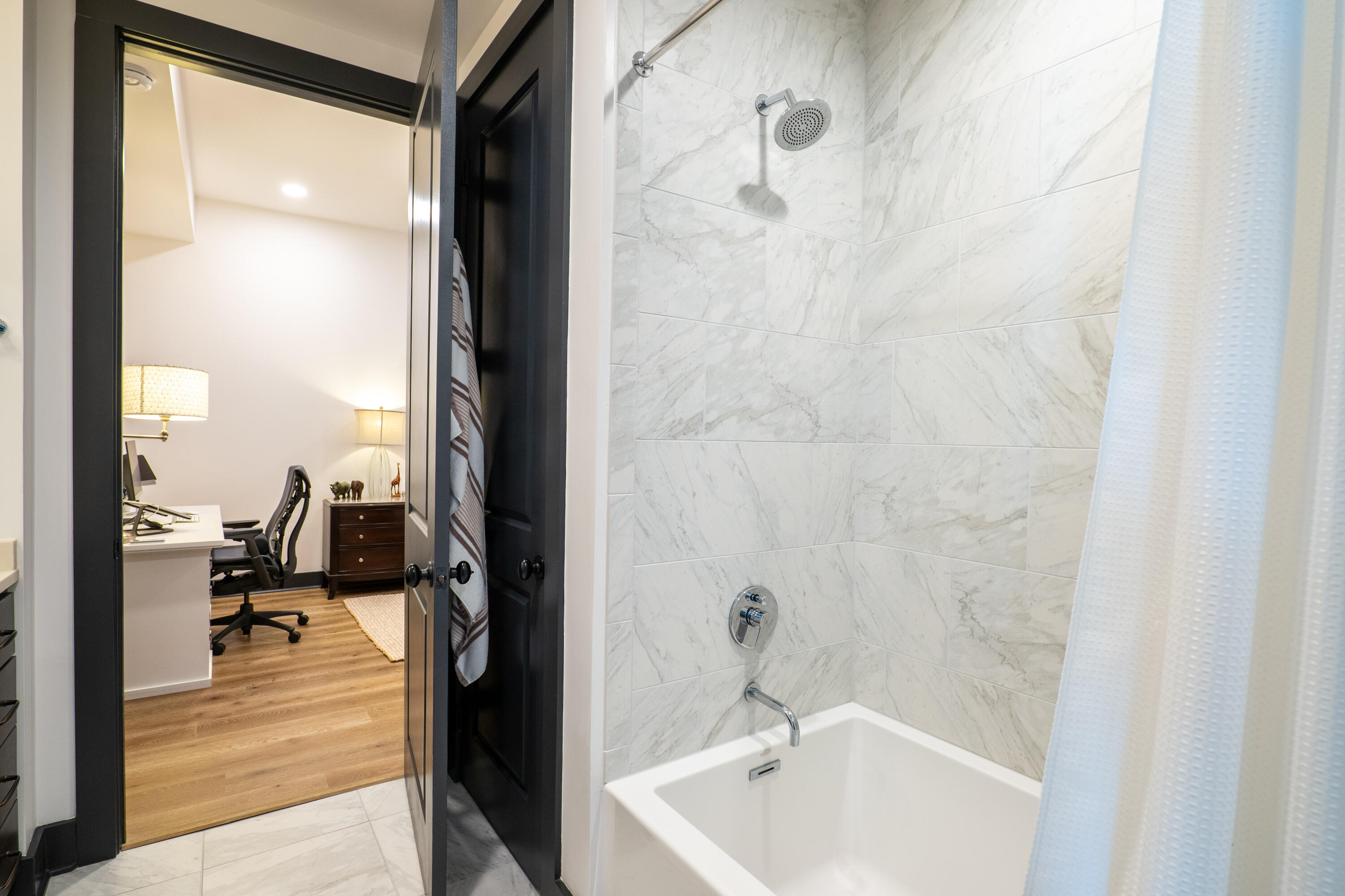 5 Gadsdenboro Street # 409