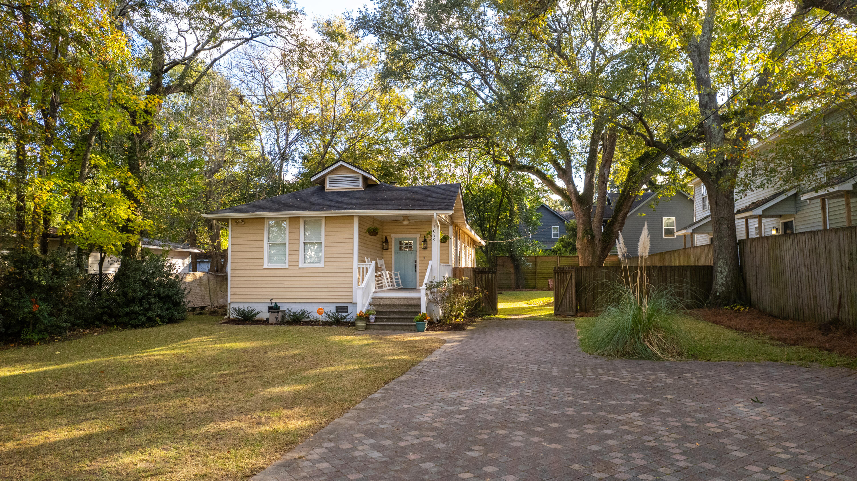 1079 Glenshaw Street