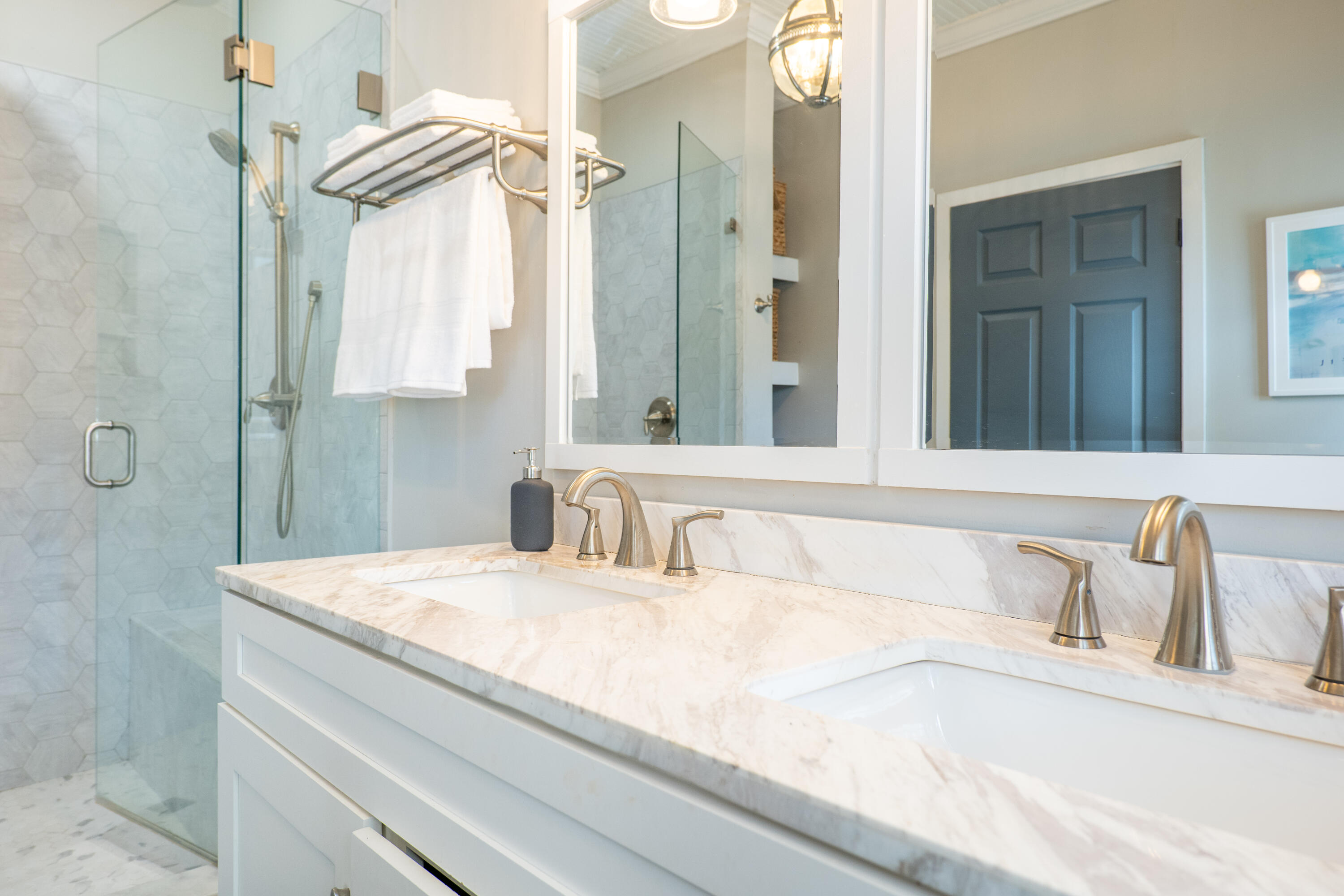 1079 Glenshaw Street