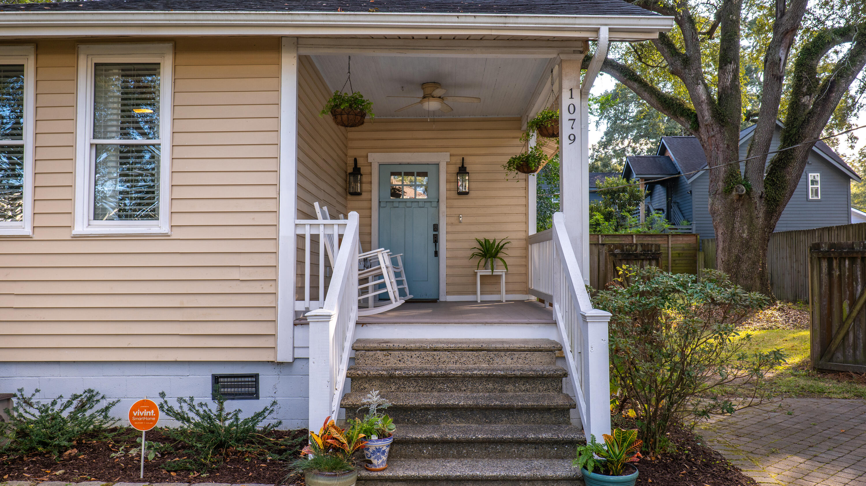 1079 Glenshaw Street