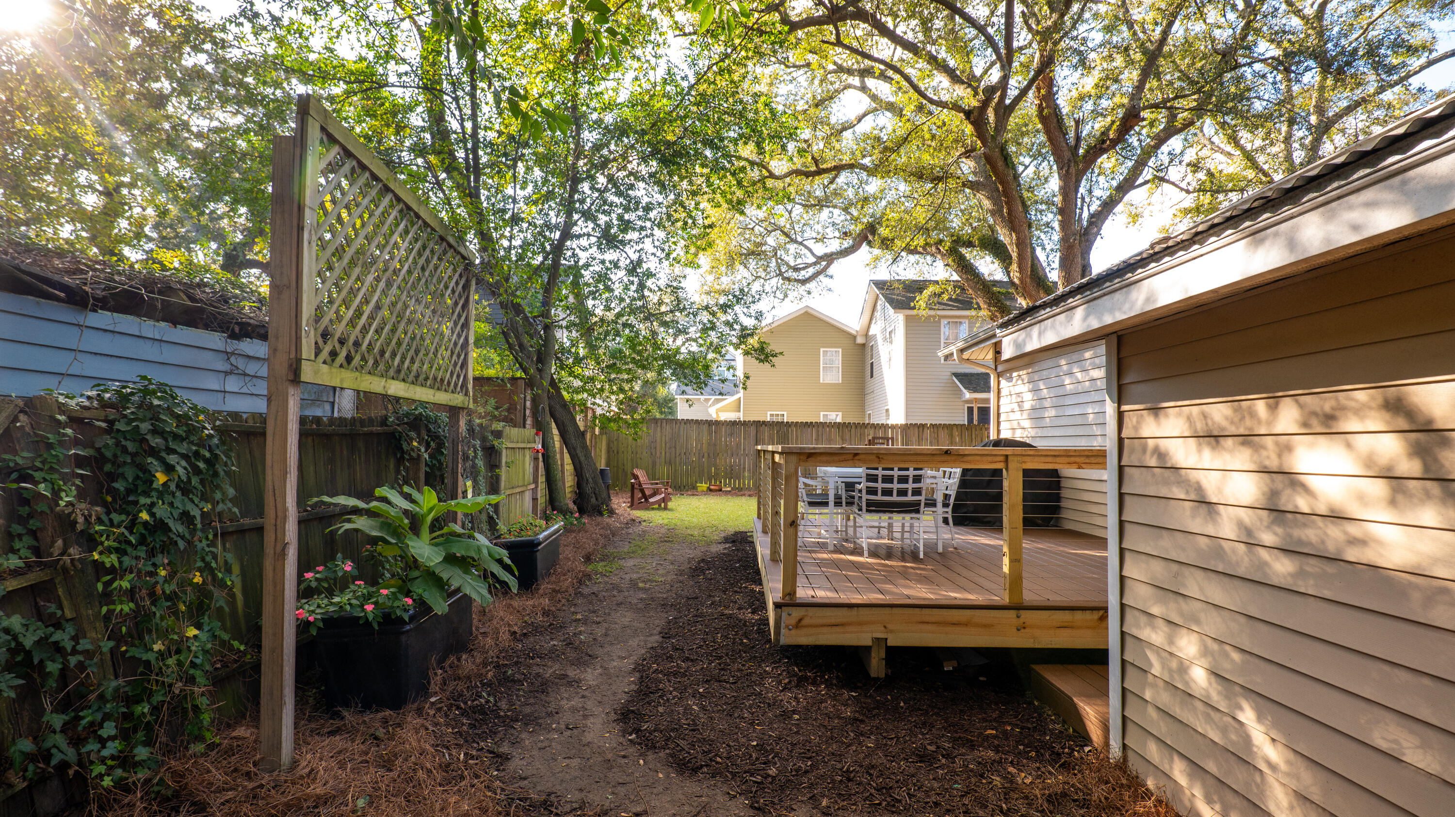 1079 Glenshaw Street