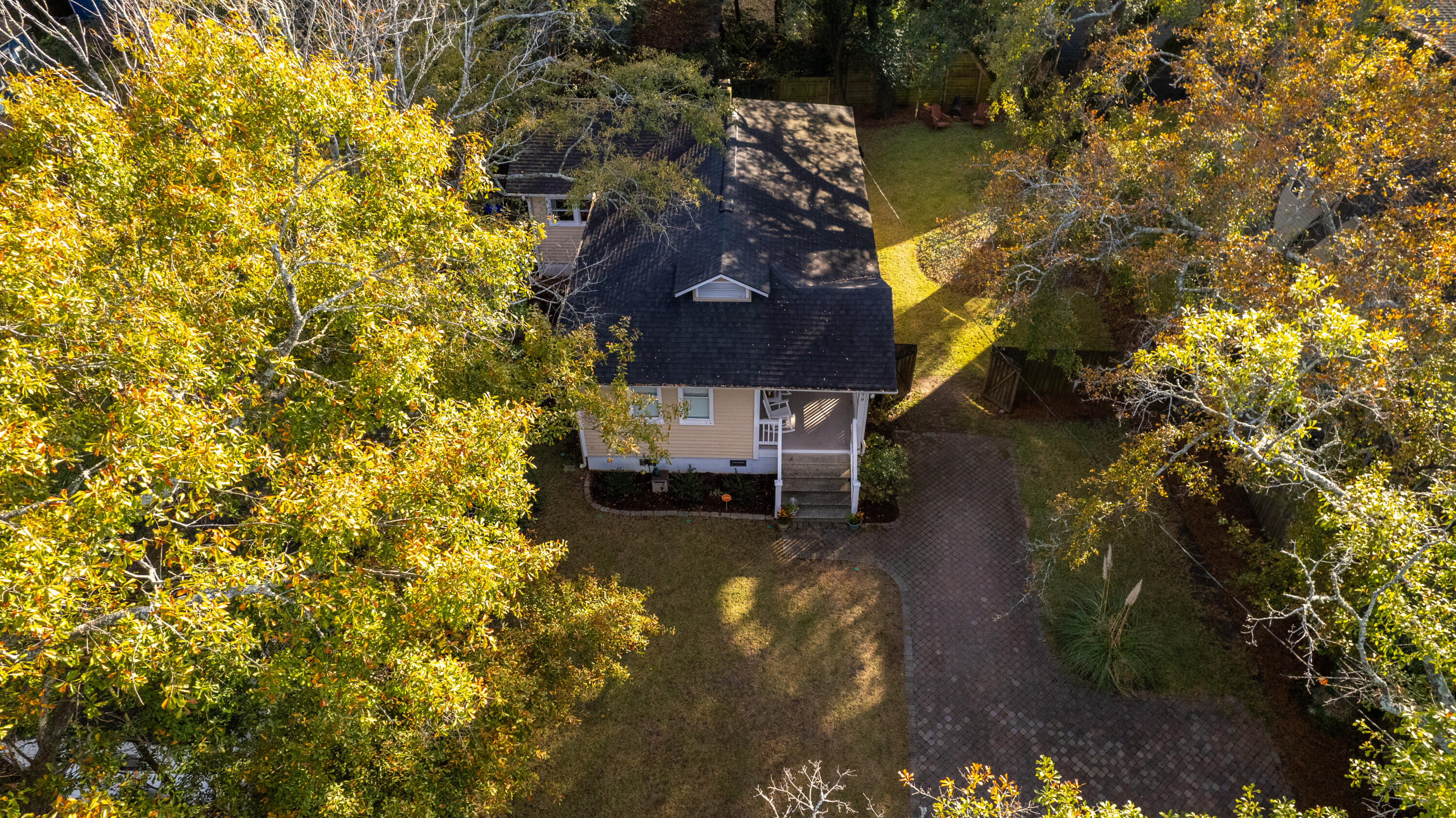 1079 Glenshaw Street