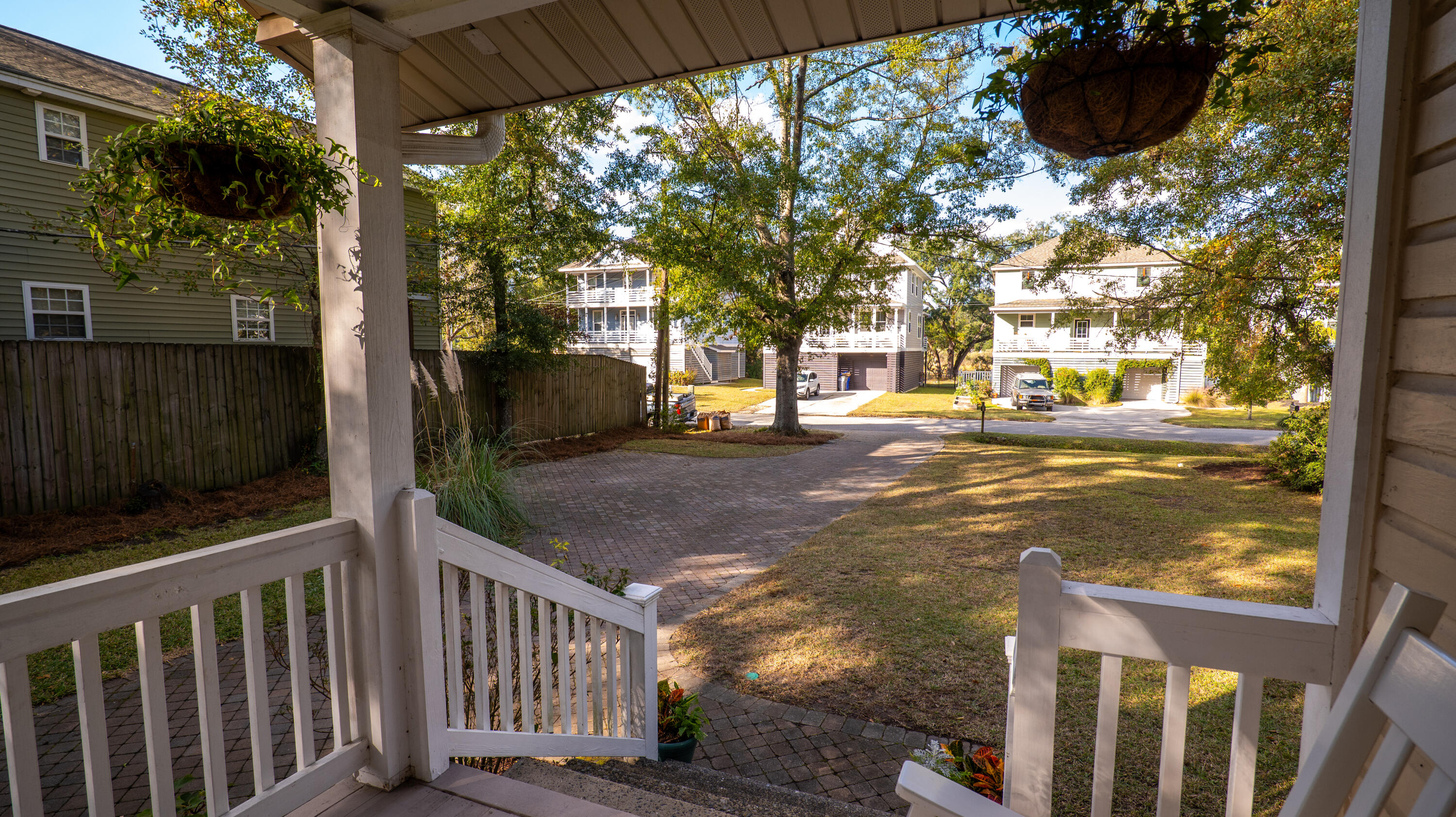 1079 Glenshaw Street