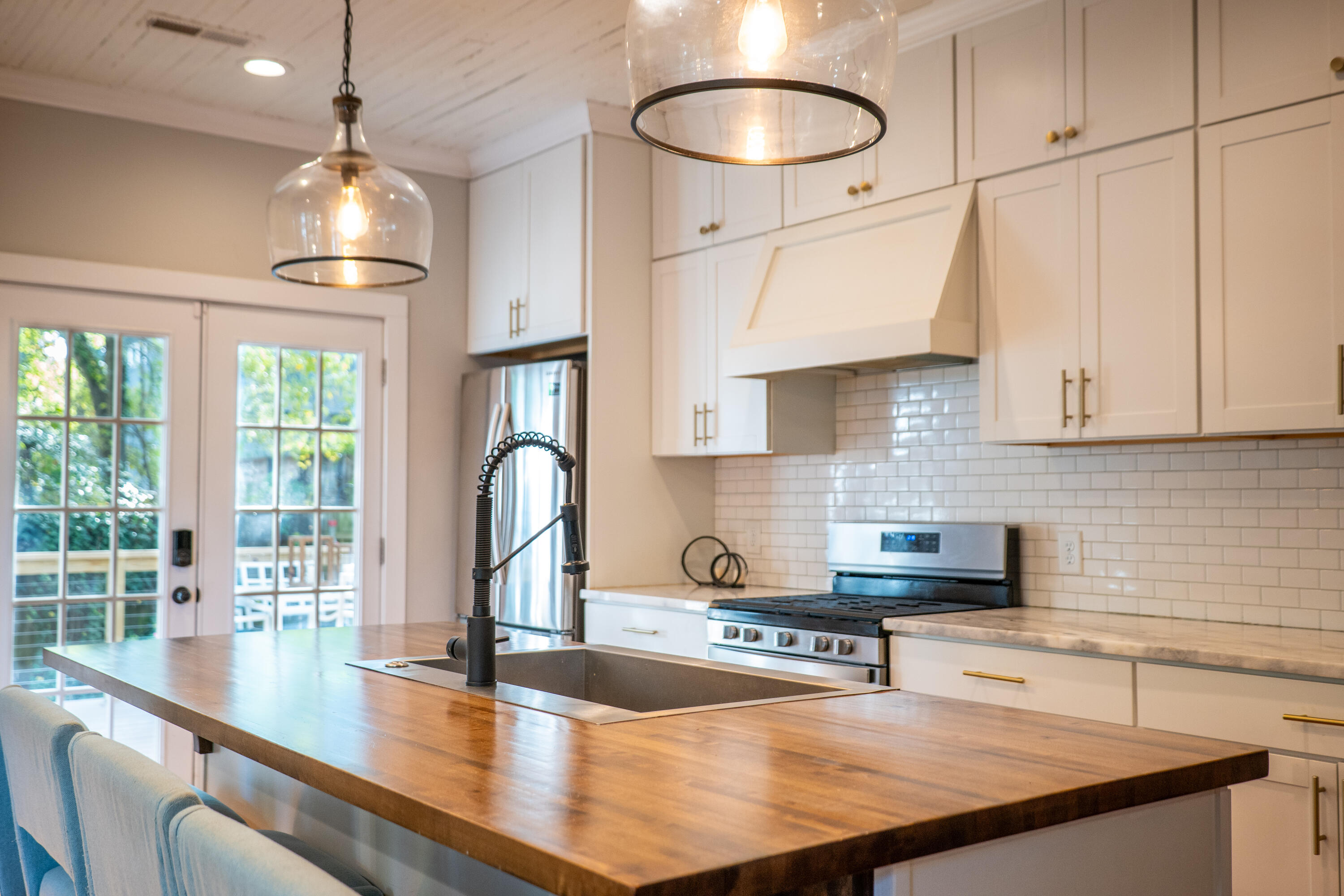 1079 Glenshaw Street